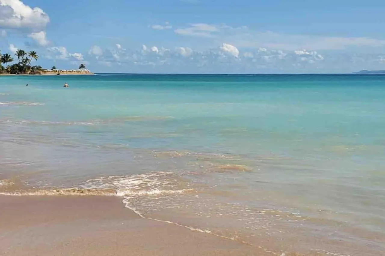 Massive 3 Bedroom With Pool And Hot Tub Playa de Guayanes 푸에르토리코
