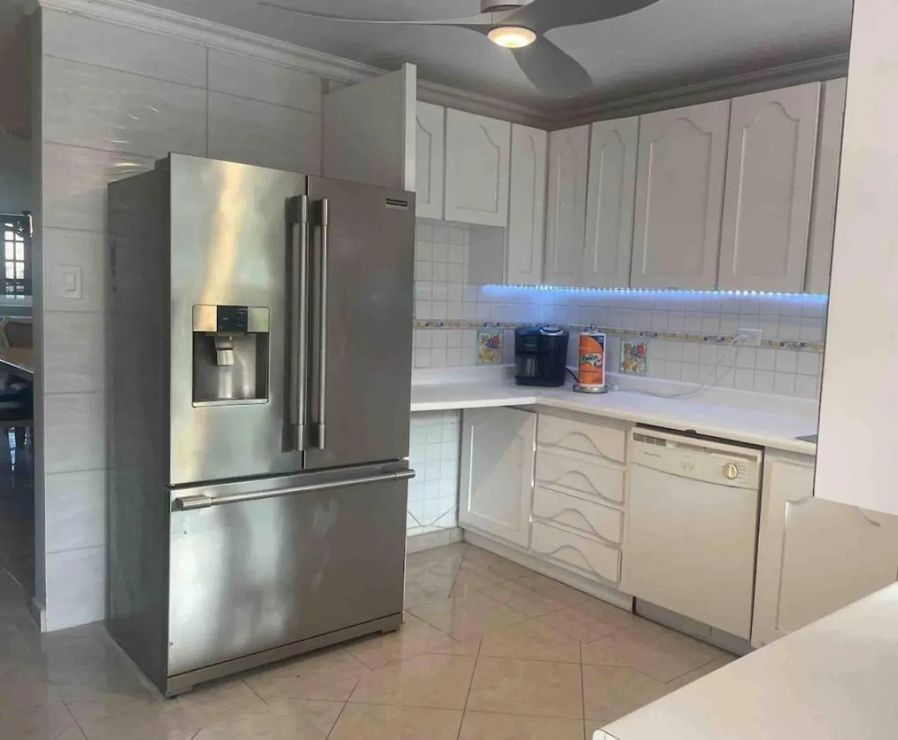 Massive 3 Bedroom With Pool And Hot Tub Playa de Guayanes 펜션