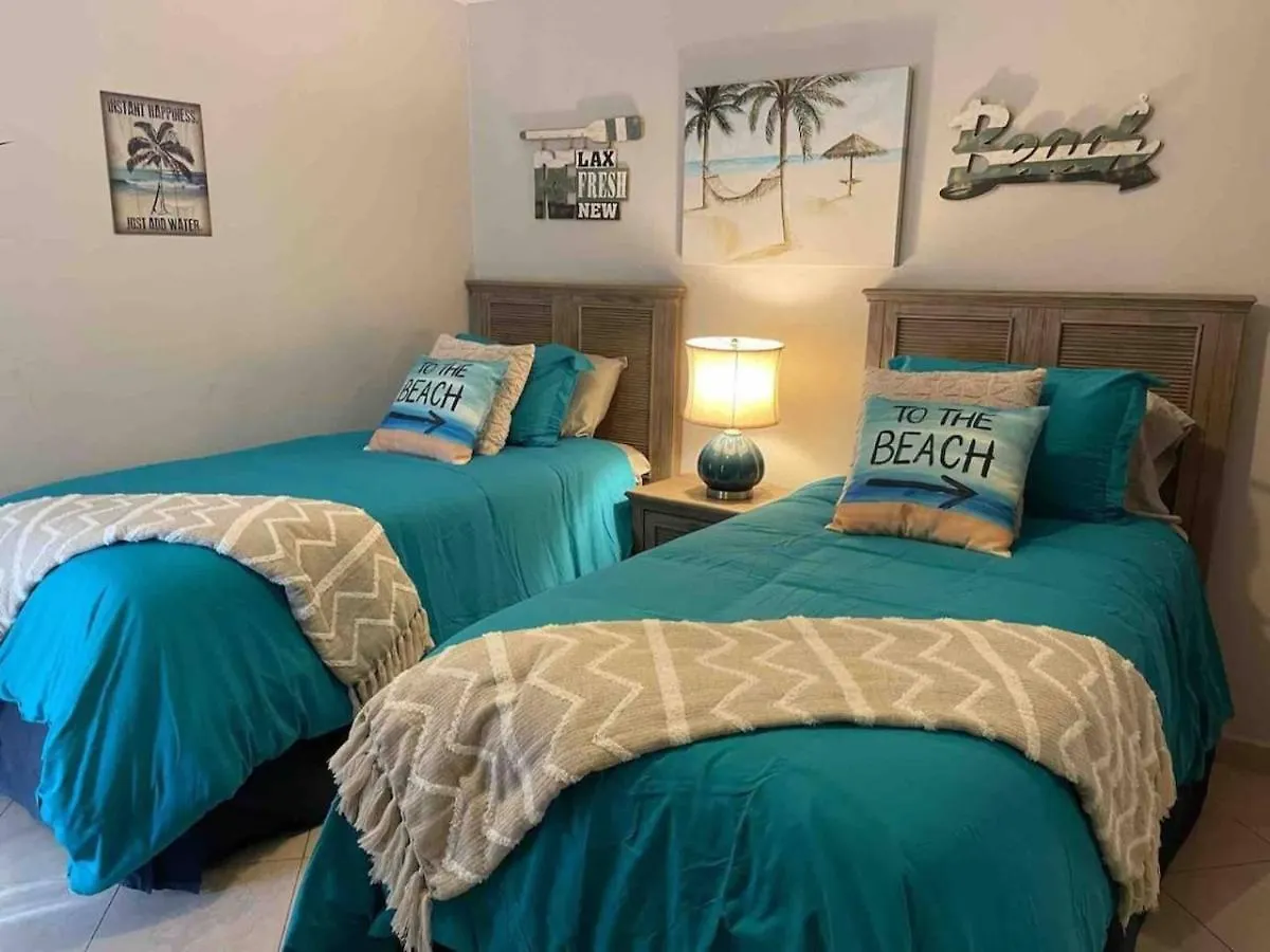 Massive 3 Bedroom With Pool And Hot Tub Playa de Guayanes